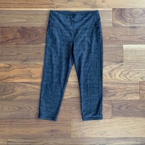 Athleta 7/8 Tights Small. 27 inches. Gray w/ blue